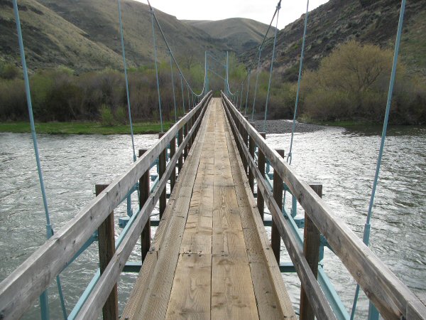 Footbridge600